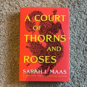 A Court of Thorns and Roses Book